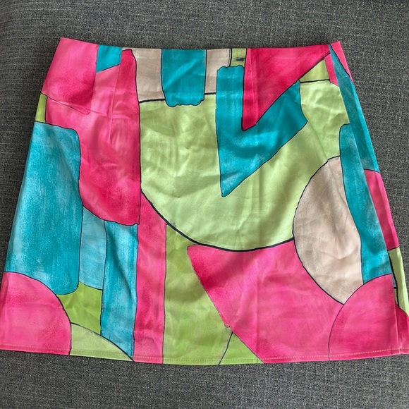 Neon abstract mini wrap skirt - Picture 2 of 4
